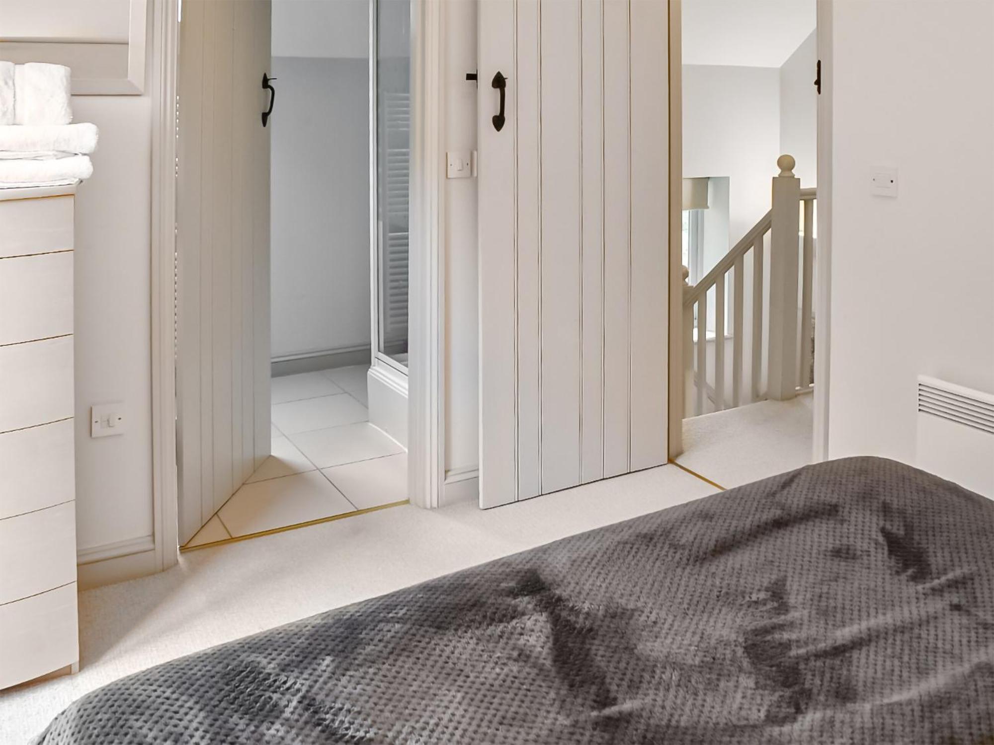 Riverview Somerford Keynes Экстерьер фото